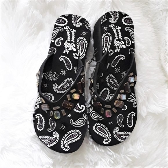 🔴Black Wedge Flip Flop Sandals Embellishments Sz7 - Picture 2 of 8